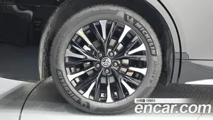 Toyota Alphard, 2025 — миниатюра 5