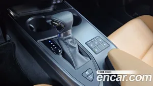 Lexus UX, 2023 — миниатюра 11