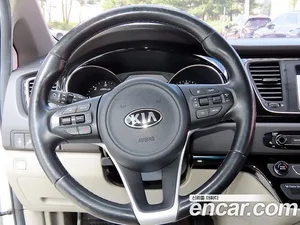 Kia Carnival, 2018 — миниатюра 9