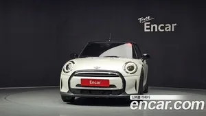 Mini Cooper Convertible, 2024 — миниатюра 3