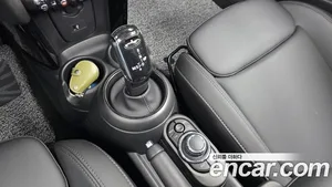 Mini Cooper Convertible, 2024 — миниатюра 9