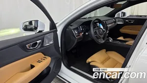 Volvo S60, 2021 — миниатюра 13
