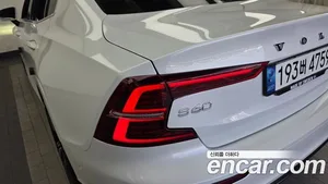 Volvo S60, 2021 — миниатюра 9