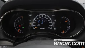 Jeep Cherokee, 2021 — миниатюра 11