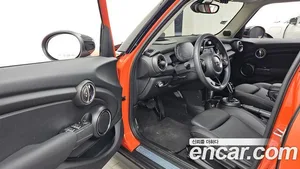 Mini Cooper, 2021 — миниатюра 13
