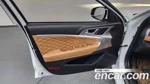 Genesis G70, 2023 — миниатюра 14