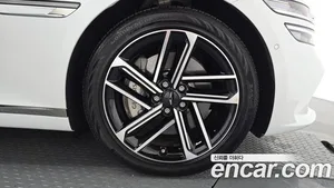 Genesis G80, 2024 — миниатюра 7