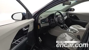 Kia Niro, 2017 — миниатюра 13