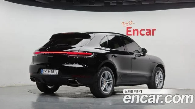 Porsche Macan, 2019 — фото автомобиля из Кореи