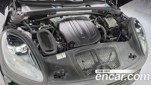 Porsche Macan, 2019 — миниатюра 5