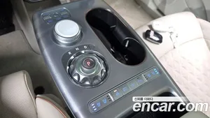 Genesis GV60, 2024 — миниатюра 12