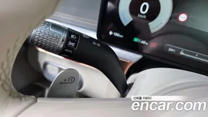 Genesis GV60, 2024 — миниатюра 30