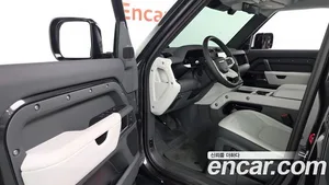 Land Rover Defender, 2025 — миниатюра 12