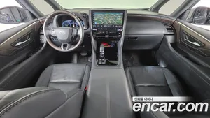 Toyota Alphard, 2024 — миниатюра 7