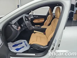 Volvo XC60, 2022 — миниатюра 10