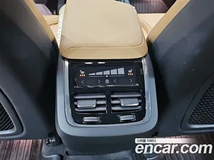 Volvo XC60, 2022 — миниатюра 13