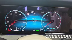 Mercedes-Benz E-Class, 2021 — миниатюра 8