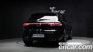 Porsche Macan, 2023 — миниатюра 4
