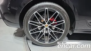 Porsche Macan, 2023 — миниатюра 5