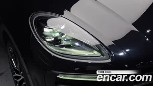Porsche Macan, 2023 — миниатюра 8
