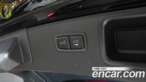 Porsche Macan, 2023 — миниатюра 30