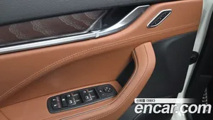 Maserati Levante, 2022 — миниатюра 28