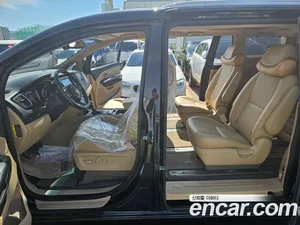 Kia Carnival, 2015 — миниатюра 8
