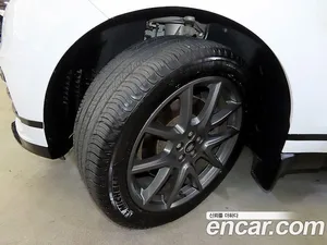 Land Rover Range Rover Velar, 2024 — миниатюра 20