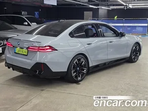 BMW i5, 2024 — миниатюра 2