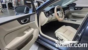 Volvo S60, 2021 — миниатюра 13