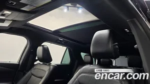 Ford Explorer, 2020 — миниатюра 23