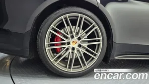 Porsche Panamera, 2019 — миниатюра 5