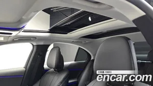 Mercedes-Benz E-Class, 2024 — миниатюра 23