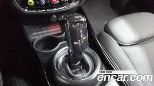 Mini Clubman, 2023 — миниатюра 12