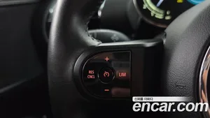 Mini Clubman, 2023 — миниатюра 21