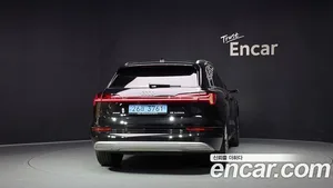Audi e-tron, 2022 — миниатюра 4