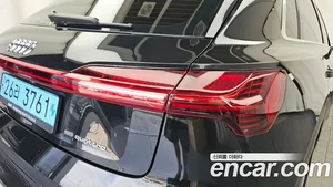 Audi e-tron, 2022 — миниатюра 9