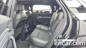 Audi e-tron, 2022 — миниатюра 16