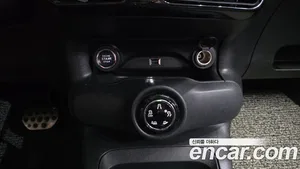 Citroen-DS C4 CACTUS, 2019 — миниатюра 25