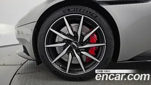 Astonmartin DB11, 2023 — миниатюра 5