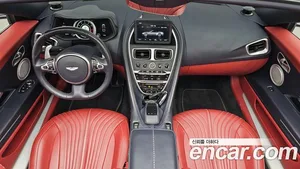 Astonmartin DB11, 2023 — миниатюра 8