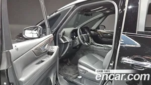 Toyota Alphard, 2025 — миниатюра 13