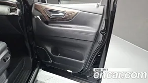 Toyota Alphard, 2025 — миниатюра 15