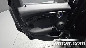 Mini Cooper, 2020 — миниатюра 15