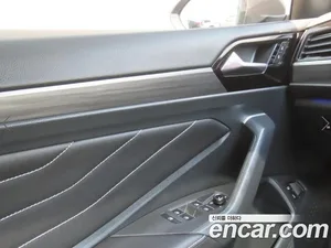 Volkswagen Jetta, 2023 — миниатюра 13