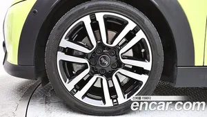 Mini Cooper, 2024 — миниатюра 5