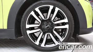 Mini Cooper, 2024 — миниатюра 6