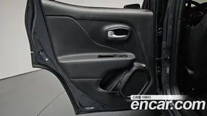Jeep Renegade, 2023 — миниатюра 14