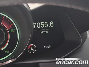 Astonmartin Vantage, 2022 — миниатюра 8