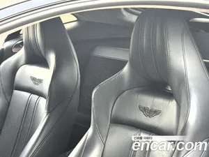 Astonmartin Vantage, 2022 — миниатюра 10